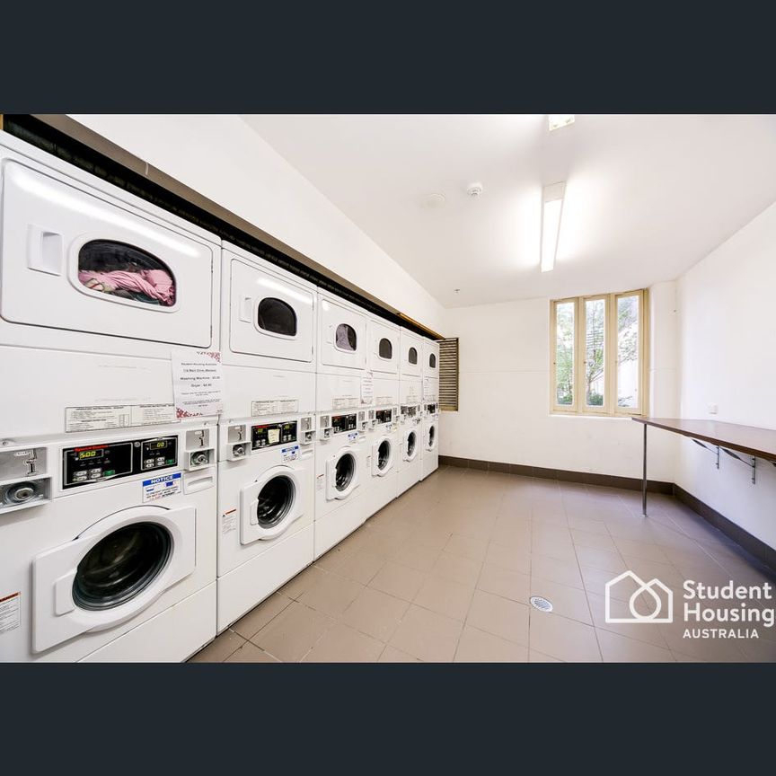 STUDENT ONLY ACCOMMODATION AT Kingsbury Gardens - Single Studio - Photo 1