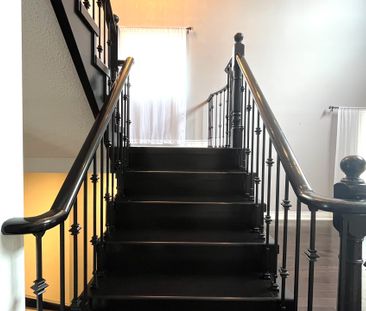 For Lease - 5256 Rome Crescent, Burlington, Ontario - Photo 1