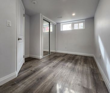 For Lease - 12 Ramsey Crescent, Hamilton, Ontario - Photo 1