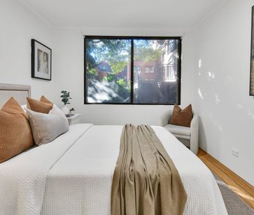 Newly Renovated Two-Bedroom Unit in the Heart of Surry Hills - Photo 4