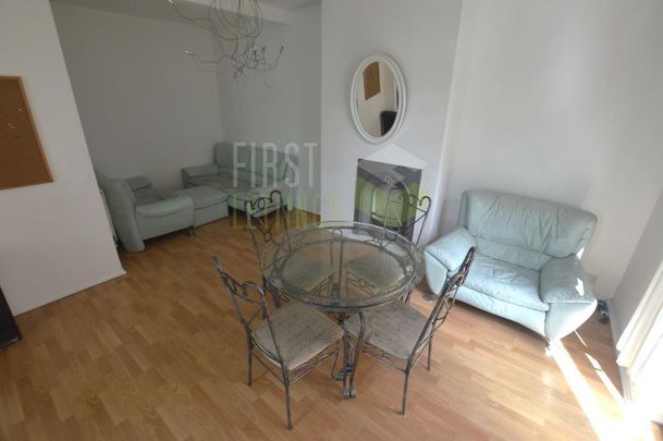 4 bedroom flat to rent - Photo 1