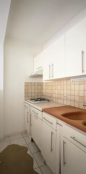 Location Appartement 1 pièce 27m² AGEN 47000 - Photo 1