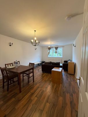3 bedroom flat to rent - Photo 1