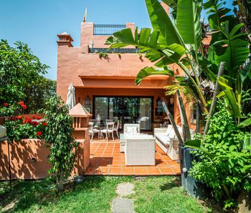 Town House for rent in Marbella - Photo 1