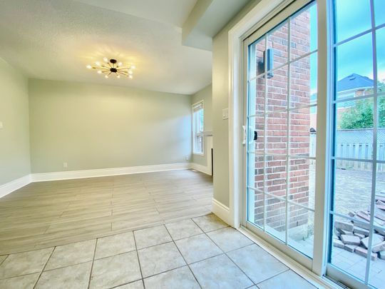 For Lease - 438 Jay Crescent, Orangeville, Ontario - Photo 1