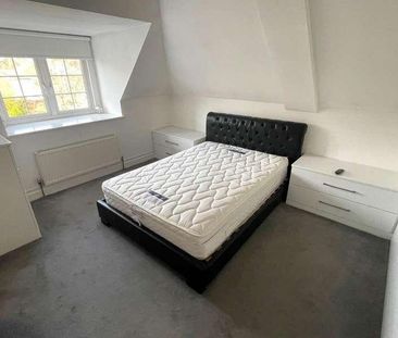 Sunbury Gardens, Mill Hill, NW7 - Photo 3