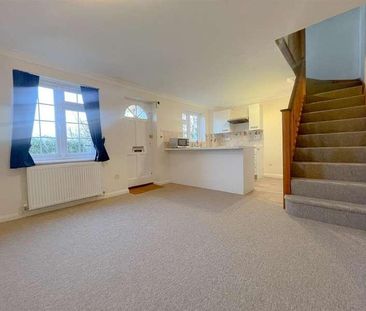 Snowdon Close, Eastbourne, BN23 - Photo 3