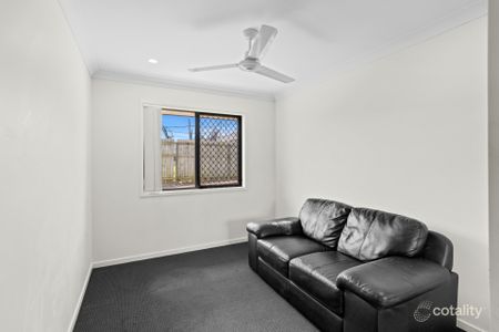 Modern Family Home! - Photo 5