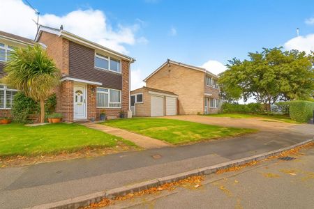2 bedroom semi-detached house to rent - Photo 3