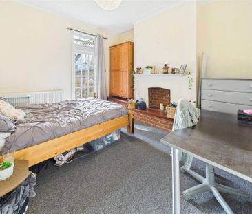 6 bedroom terraced house to rent - Photo 4