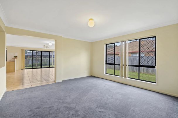 Large Home in Quiet Estate - Photo 1