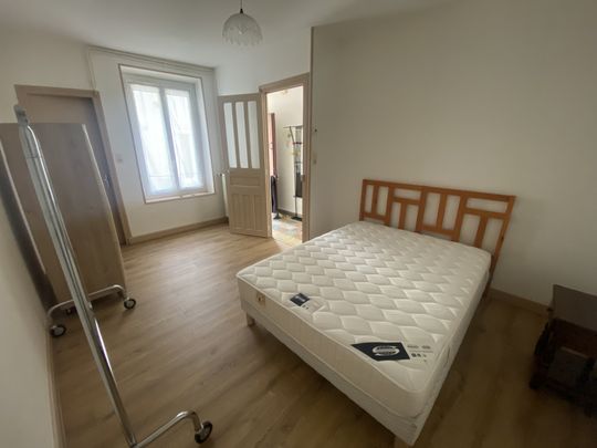 Location Appartement 1 pièce 34m² LE CREUSOT 71200 - Photo 1