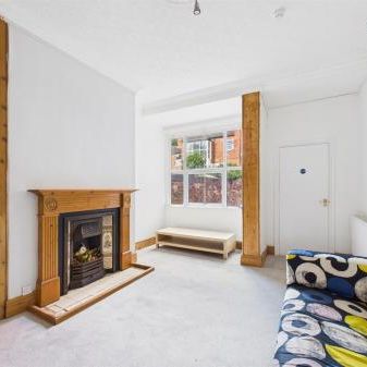 6 bedroom House To Let - Photo 1