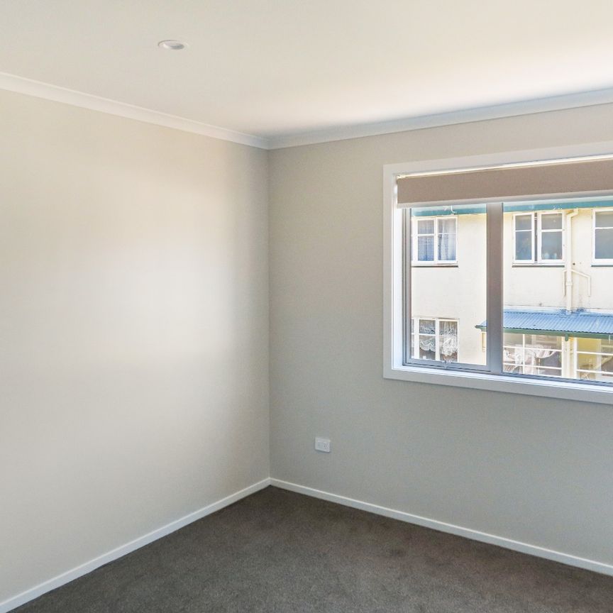 CENTRAL LOWER HUTT LIVING - Photo 1