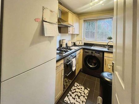Bluebell Drive, Llanharan, Pontyclun, CF72 - Photo 3