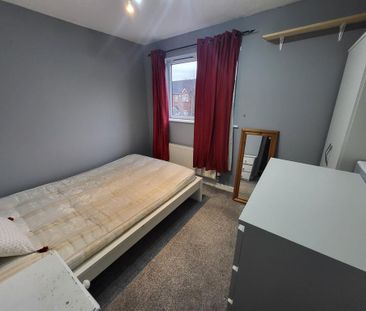 3 bedroom terraced house to rent - Photo 6