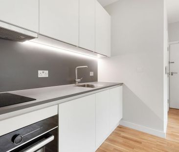 Ground floor flat to rent - Photo 2