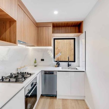 Brand New 3 Bedroom Townhouse - Photo 3