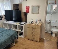 Studio Flat, Belmont Road, N15 - Photo 2