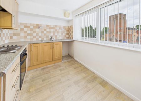 2 bedroom flat to rent - Photo 3