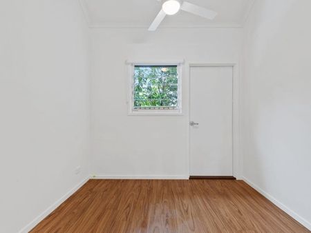 'JACARANDA' - Modern Townhouse In The Heart Of Bangalow - Photo 4