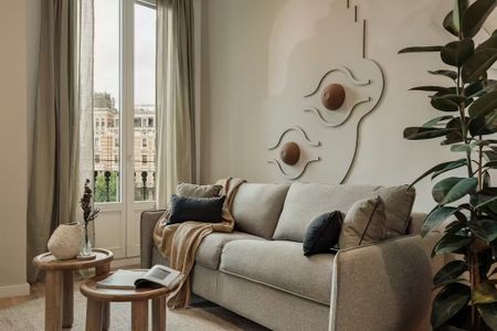 Gran Via de les Corts Catalanes, Barcelona, Catalonia 08007 - Photo 4