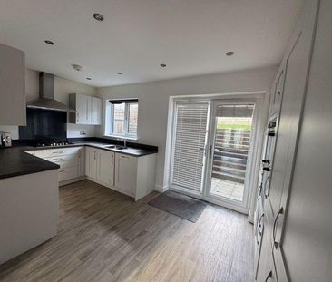 3 bedroom detached house to rent - Photo 6