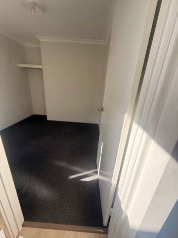 Ellenbrook - Photo 5