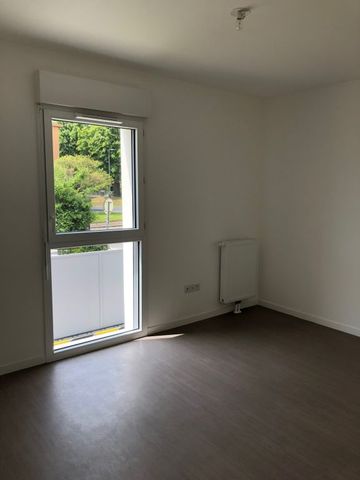 Location Appartement 2 pièces 42m² - Photo 2