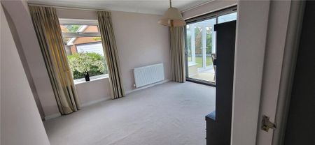 3 bedroom bungalow to rent - Photo 3