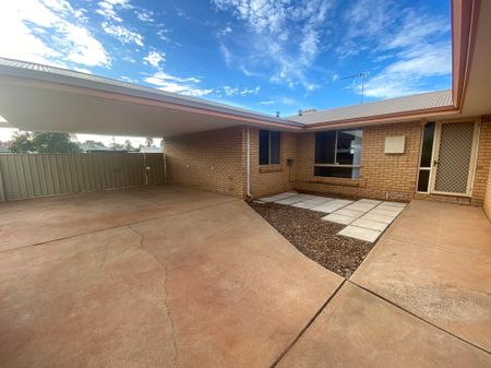 17C Gordon Street, Kalgoorlie WA 6430 - Photo 4