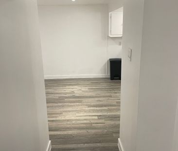 For Lease - 102 Westcroft Drive Unit# Bsmt, Toronto, Ontario - Photo 1