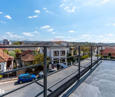 Casă / Vilă cu 5 camere de închiriat în zona Dambul Rotund - Fotografie 3