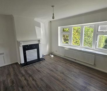 4 bedroom semi-detached house to rent - Photo 4
