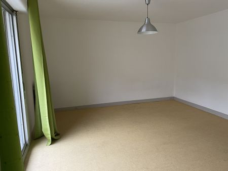 Location Appartement 1 pièce 31m² REIMS 51100 - Photo 4