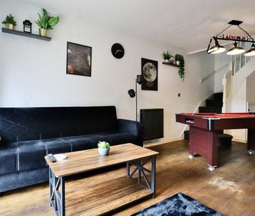 4 Bed Detached House, Joseph Hardcastle Cl, SE14 - Photo 1