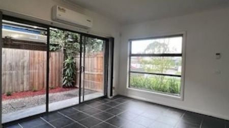 Modern Luxury Living - Photo 5