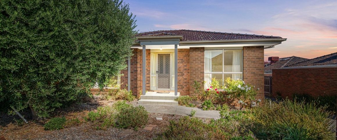 Low Maintenance 3 Bedroom in Oakleigh East - Photo 1