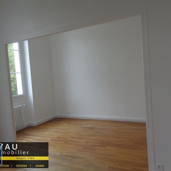 Location Appartement 4 pièces 102m² ALENCON 61000 - Photo 1