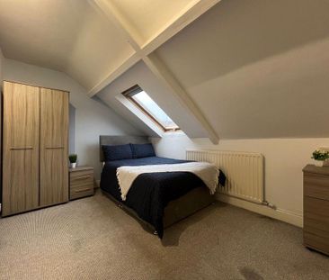 1 bedroom in a flat share to rent - Photo 5