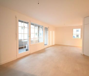 Renovated 3.5-room apartment in Collombey - Photo 4