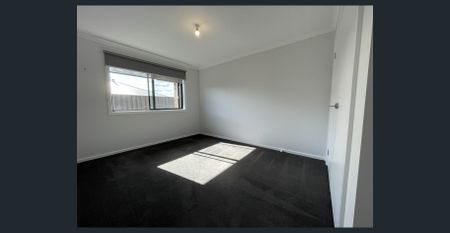 Modern Living in Stratford - Photo 5