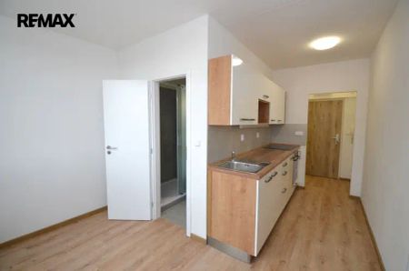 Pronájem bytu 1+1, 38 m - Фото 3