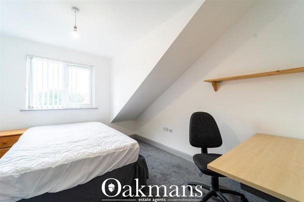 6 bedroom house to rent - Photo 1
