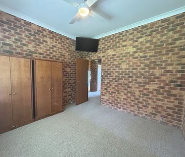 Large Duplex Home in Rural Setting - Photo 2