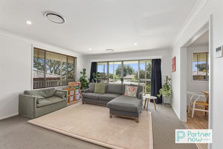 9 Yarmouth Parade, TAMWORTH NSW 2340 - Photo 2