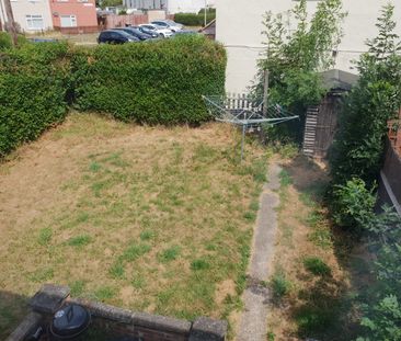 Kirkwall Crescent, Thurnby Lodge, LE5 - Photo 6