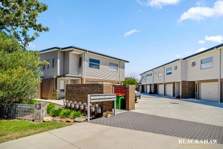7/27 Yass Road, Queanbeyan NSW 2620 - Townhouse For Rent | Domain - Photo 4