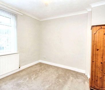 3 bed terraced house to rent in NE3 - Photo 2