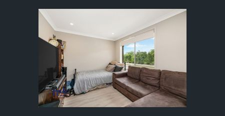 Private 1 Bedroom Flat with Extra Living Space/ 2nd Bedroom - Photo 2